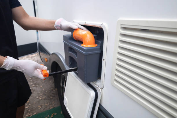 Best Affordable portable toilet rental  in Luxemburg, WI
