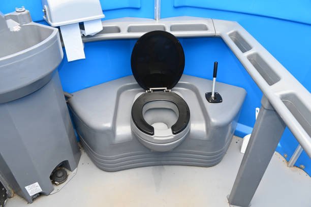 Best Portable restroom trailer rental  in Luxemburg, WI