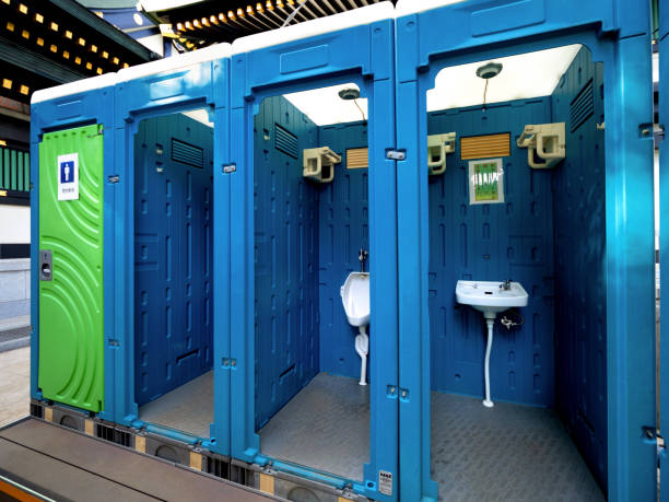 Best Portable toilet rental cost  in Luxemburg, WI